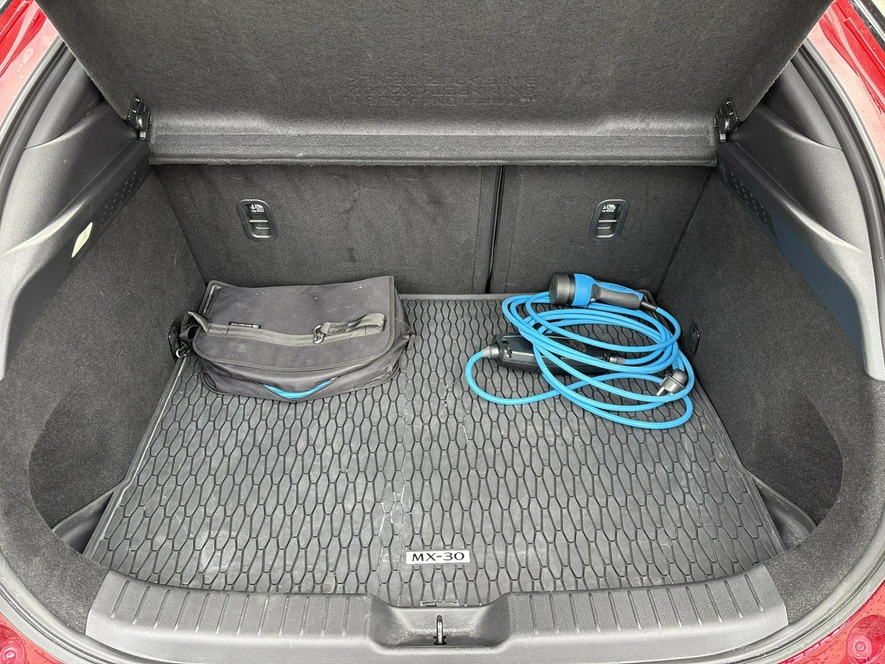 Mazda MX-30 - Zdjęcie 13