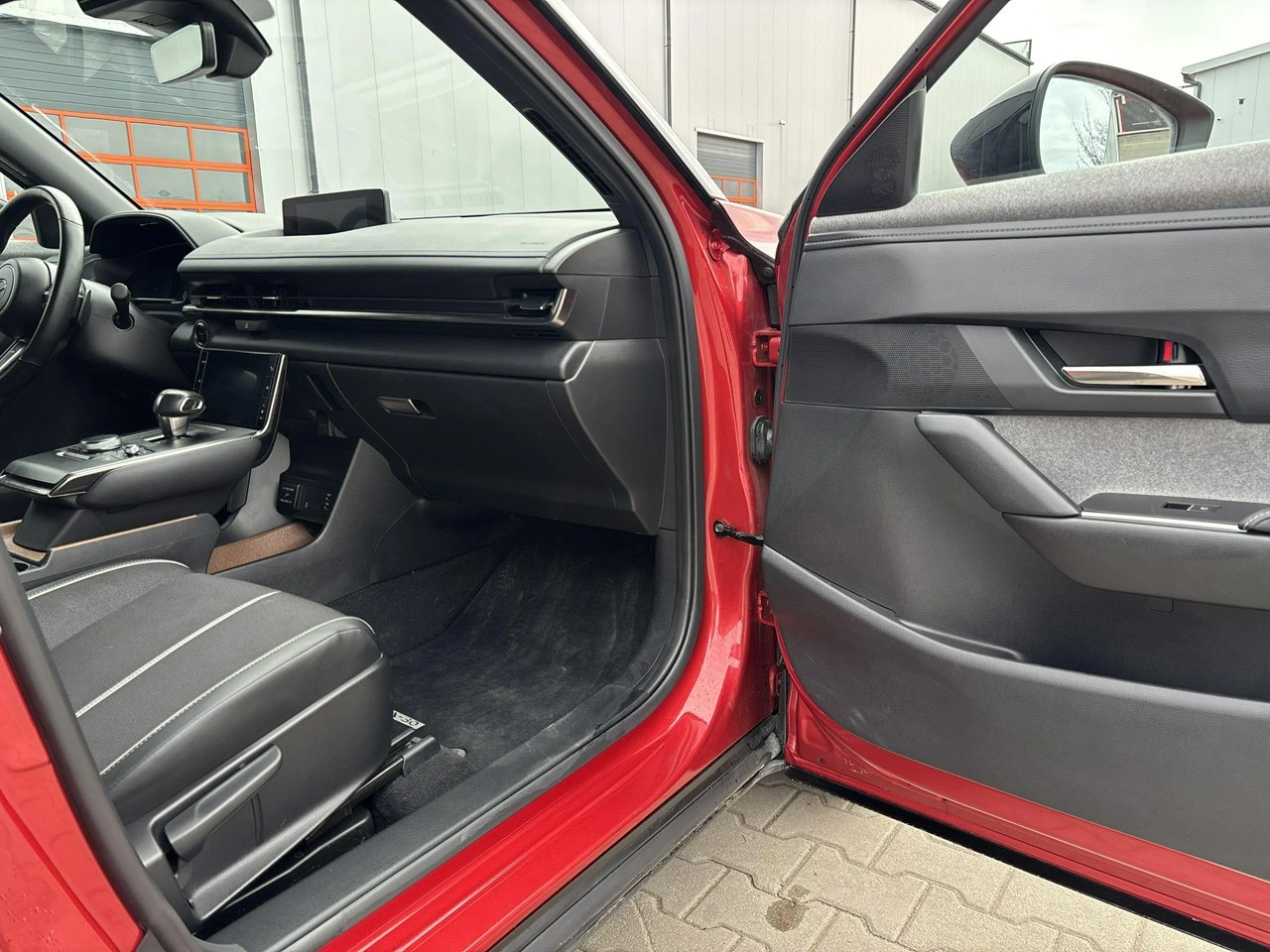 Mazda MX-30 - Zdjęcie 14