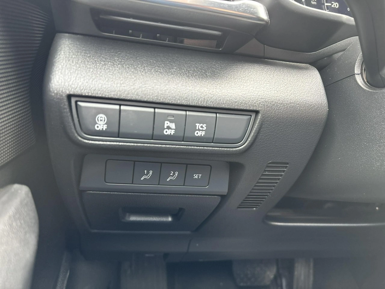 Mazda MX-30 - Zdjęcie 22