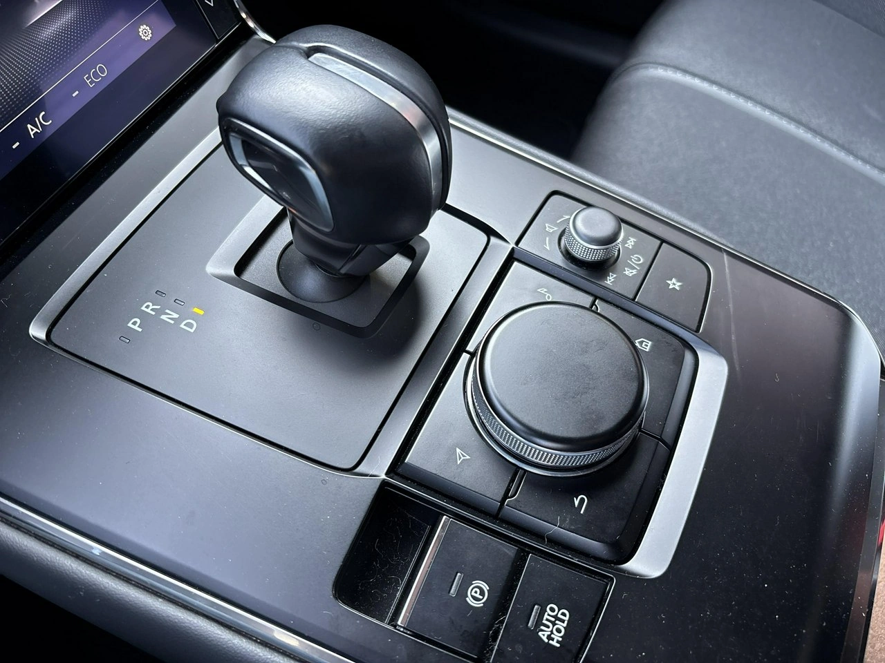 Mazda MX-30 - Zdjęcie 21