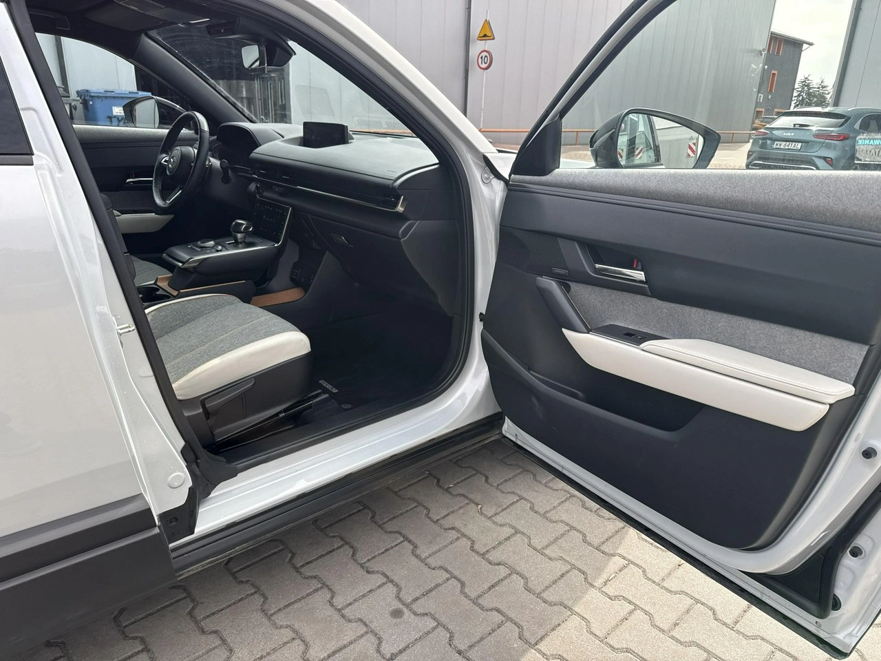 Mazda MX-30 - Zdjęcie 13