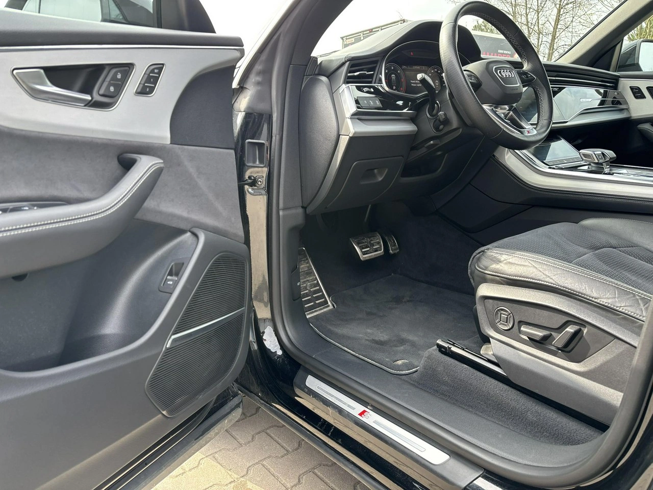 Audi Q8 - Zdjęcie 9