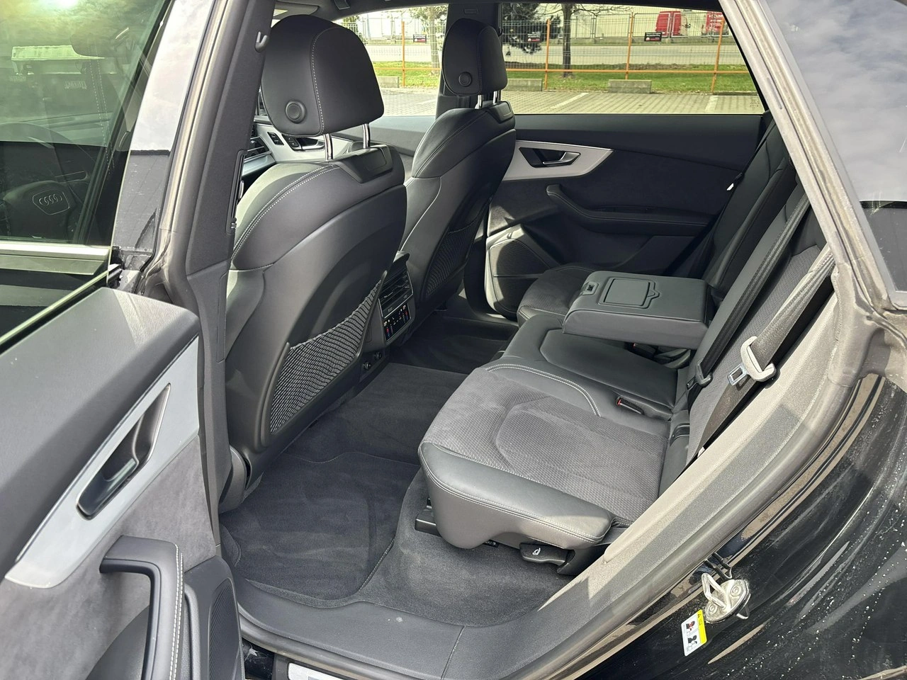 Audi Q8 - Zdjęcie 11