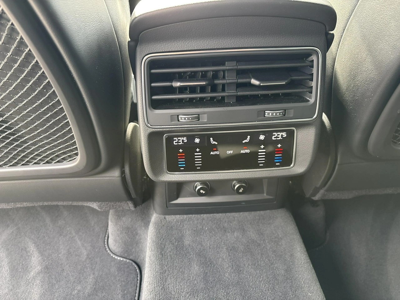 Audi Q8 - Zdjęcie 13