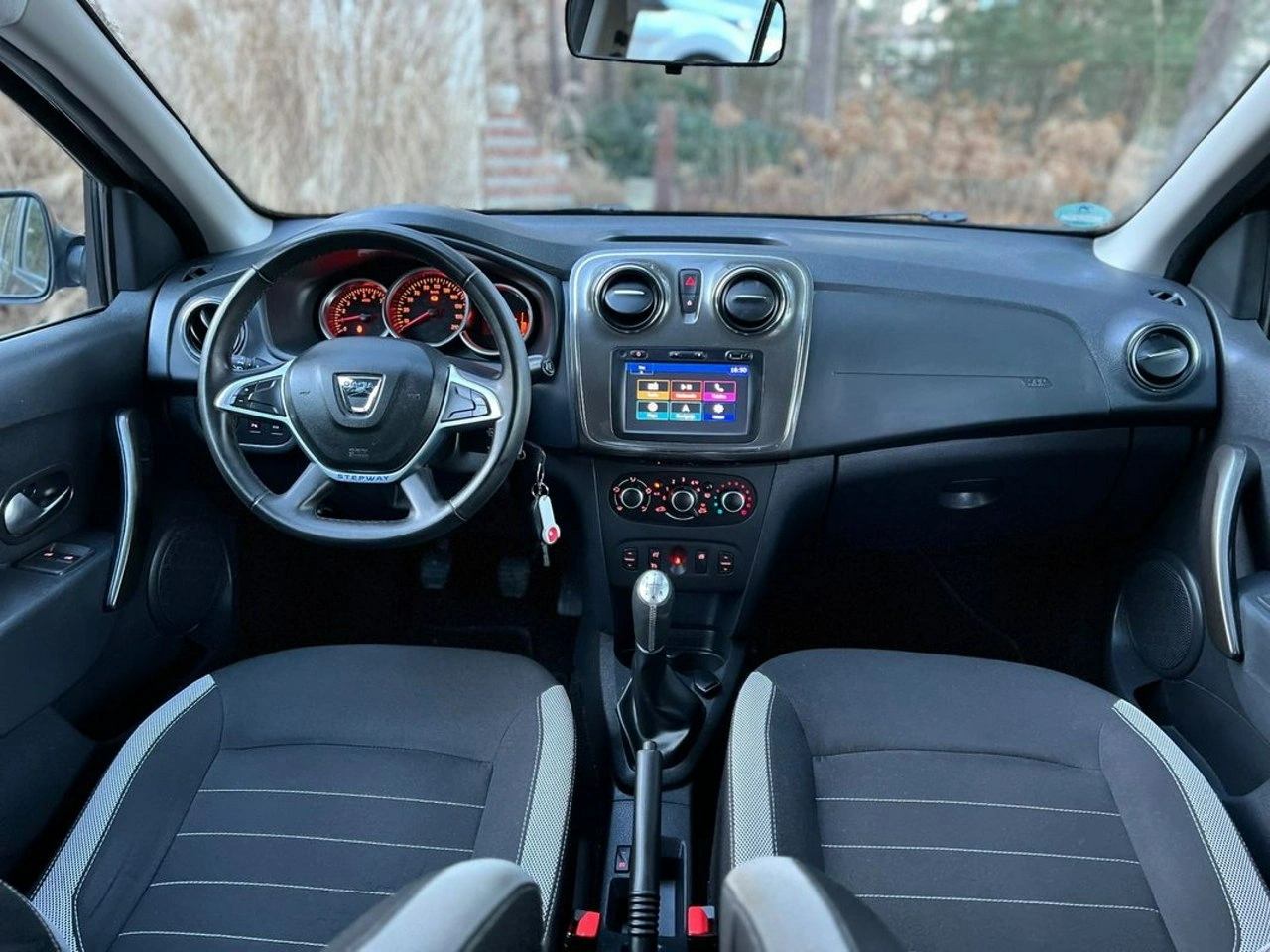 Dacia Sandero Stepway - Zdjęcie 8