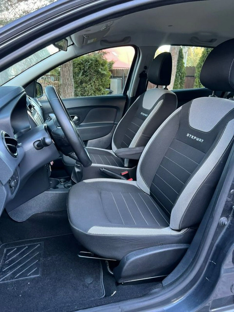 Dacia Sandero Stepway - Zdjęcie 9