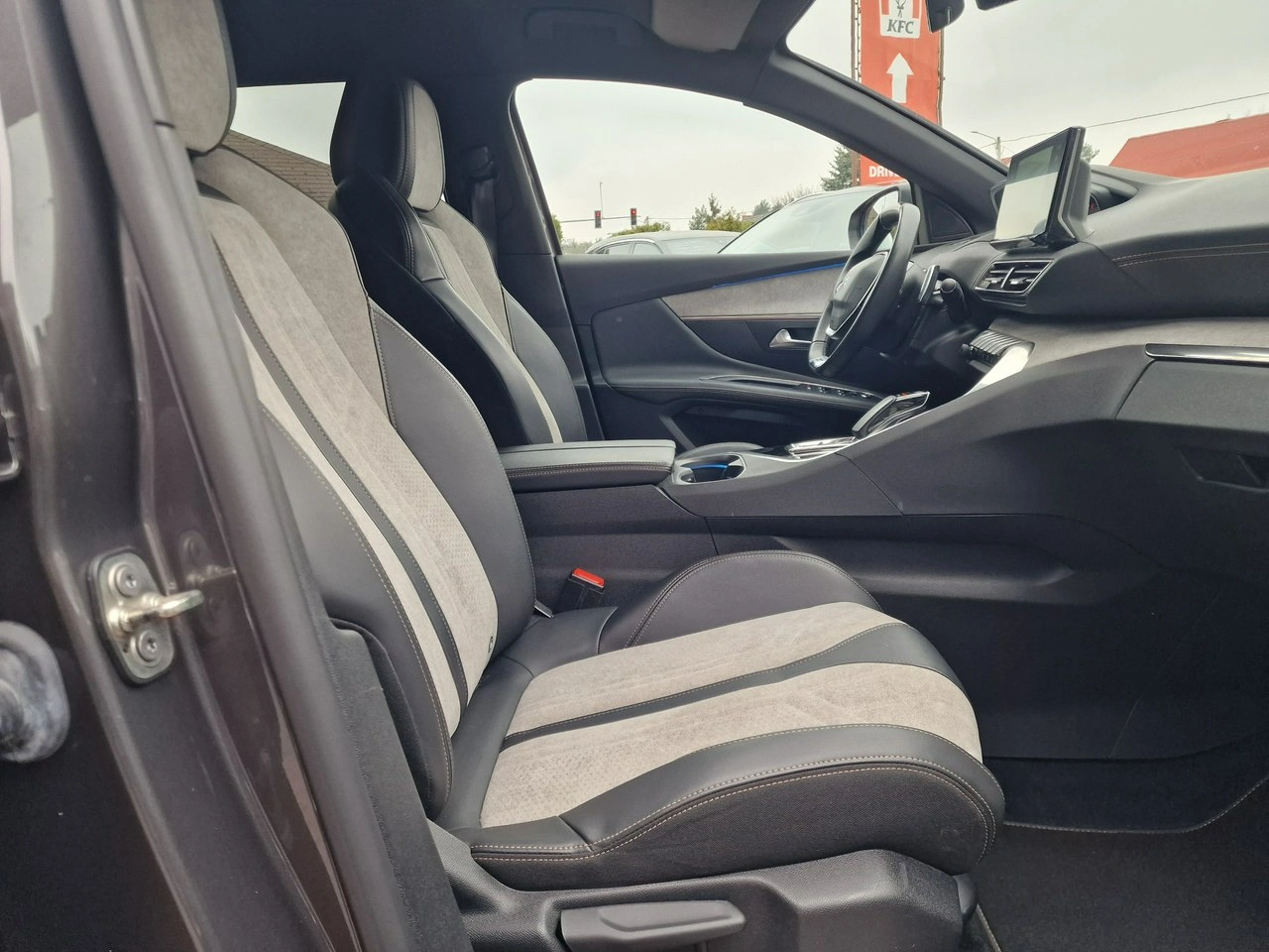 Peugeot 3008 - Zdjęcie 19