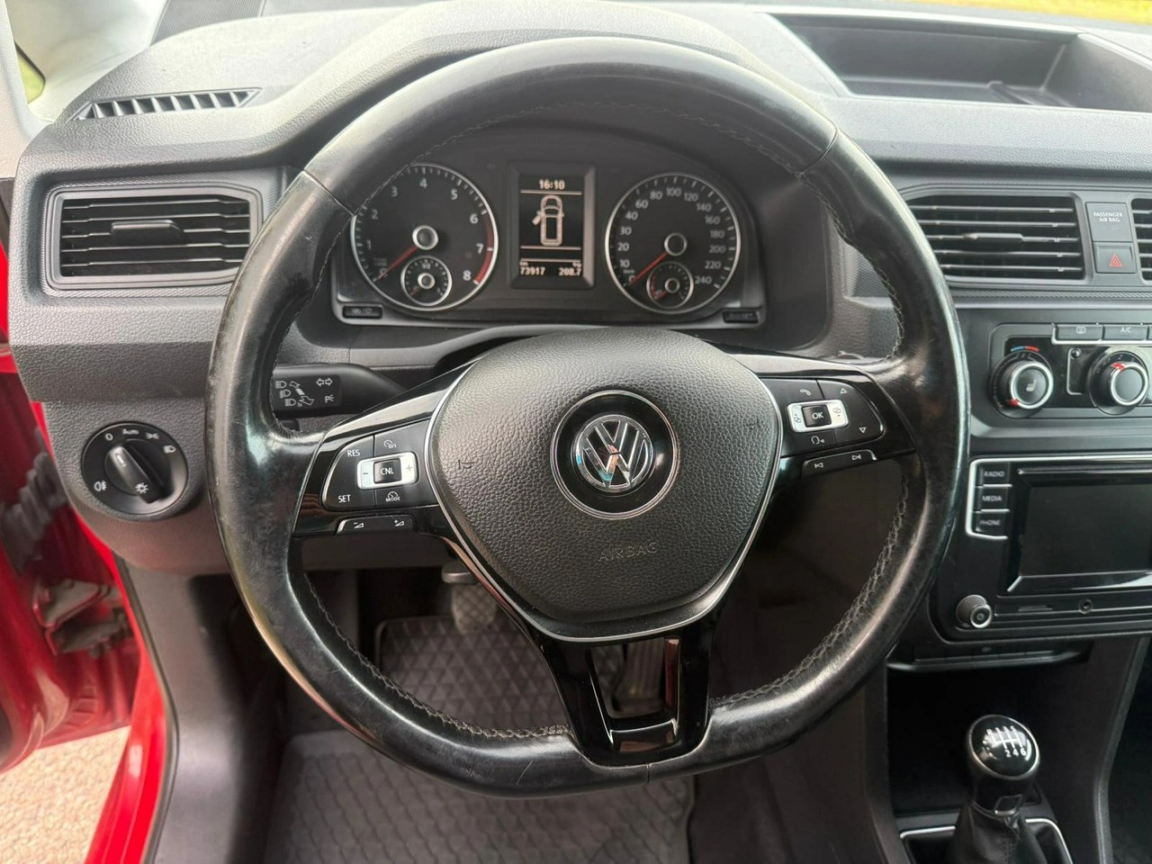 Volkswagen Caddy - Zdjęcie 15