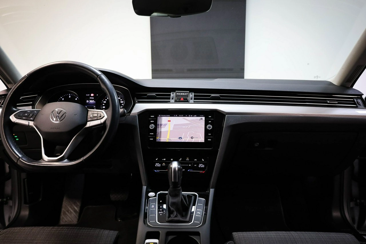 Volkswagen Passat - Zdjęcie 13