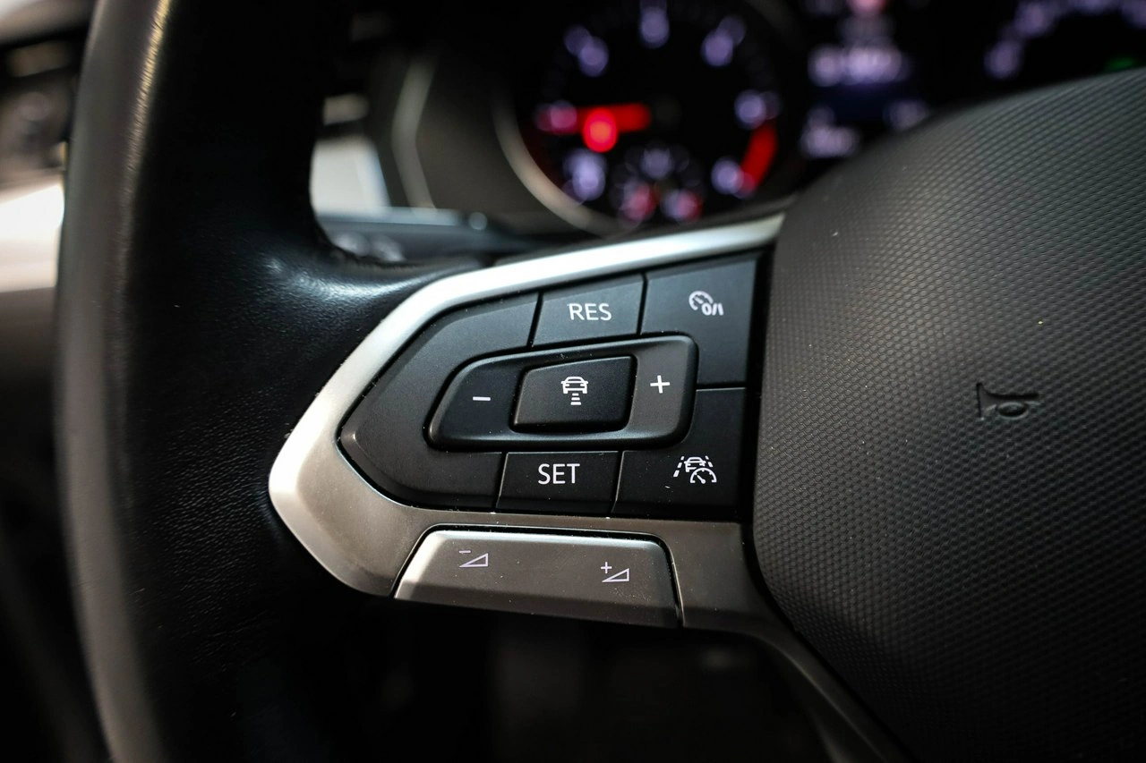 Volkswagen Passat - Zdjęcie 20