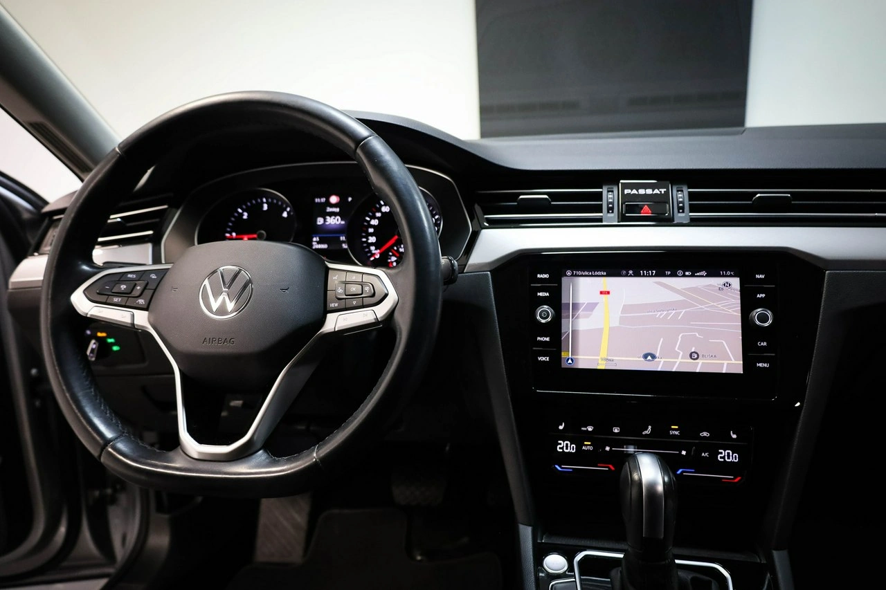 Volkswagen Passat - Zdjęcie 24