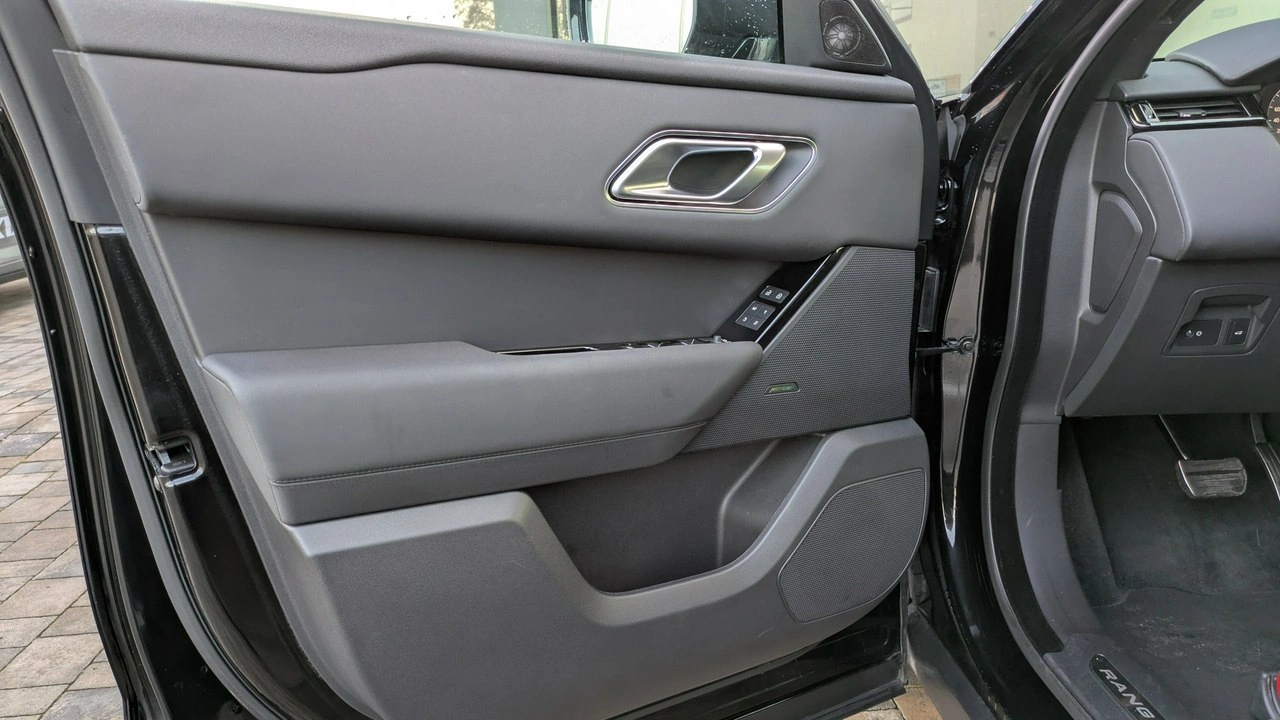 Land Rover Range Rover Velar - Zdjęcie 10