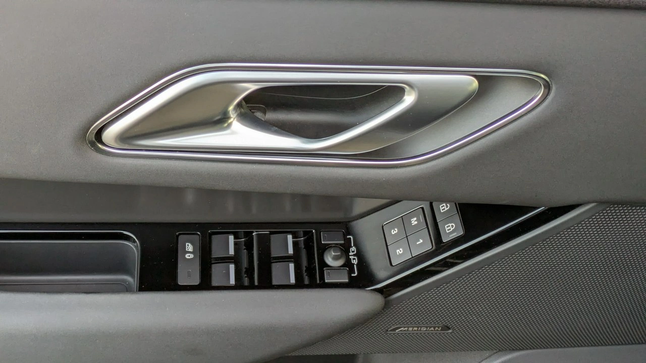 Land Rover Range Rover Velar - Zdjęcie 11