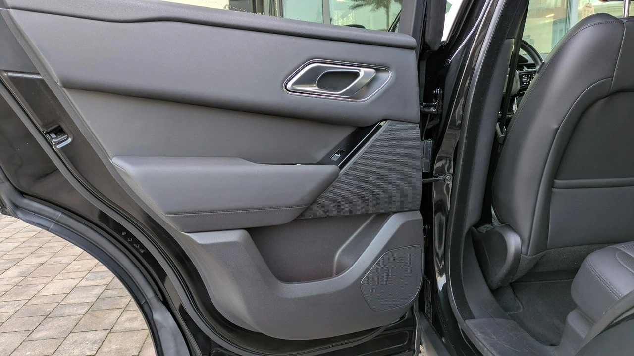Land Rover Range Rover Velar - Zdjęcie 15