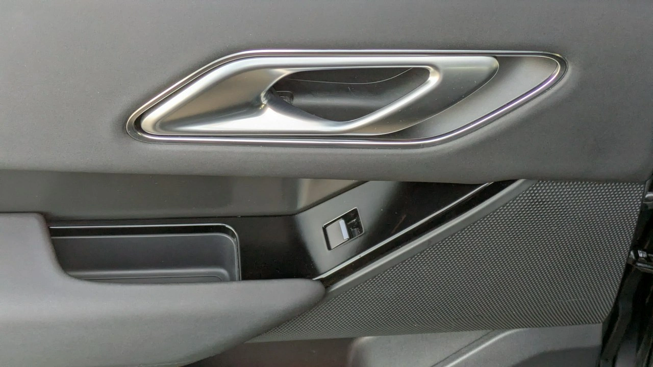 Land Rover Range Rover Velar - Zdjęcie 16