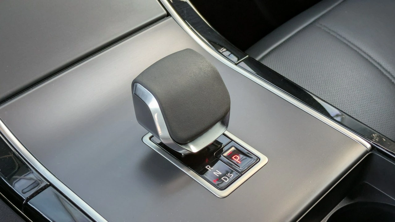 Land Rover Range Rover Velar - Zdjęcie 25