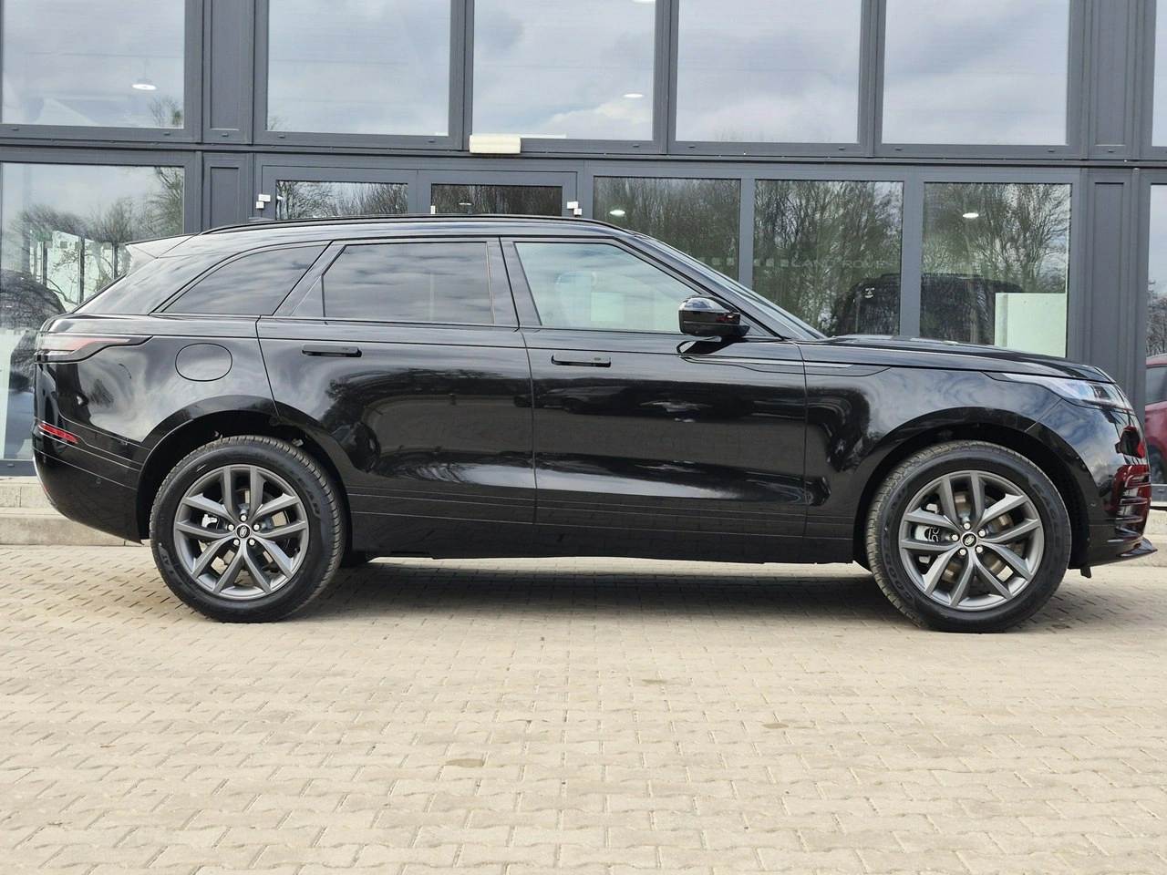 Land Rover Range Rover Velar - Zdjęcie 4