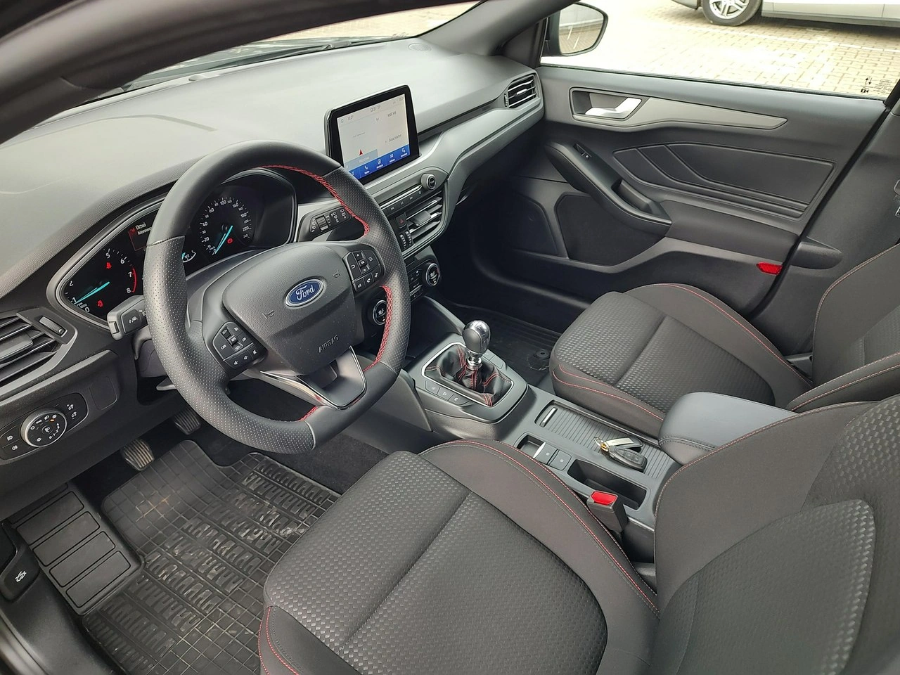 Ford Focus - Zdjęcie 11