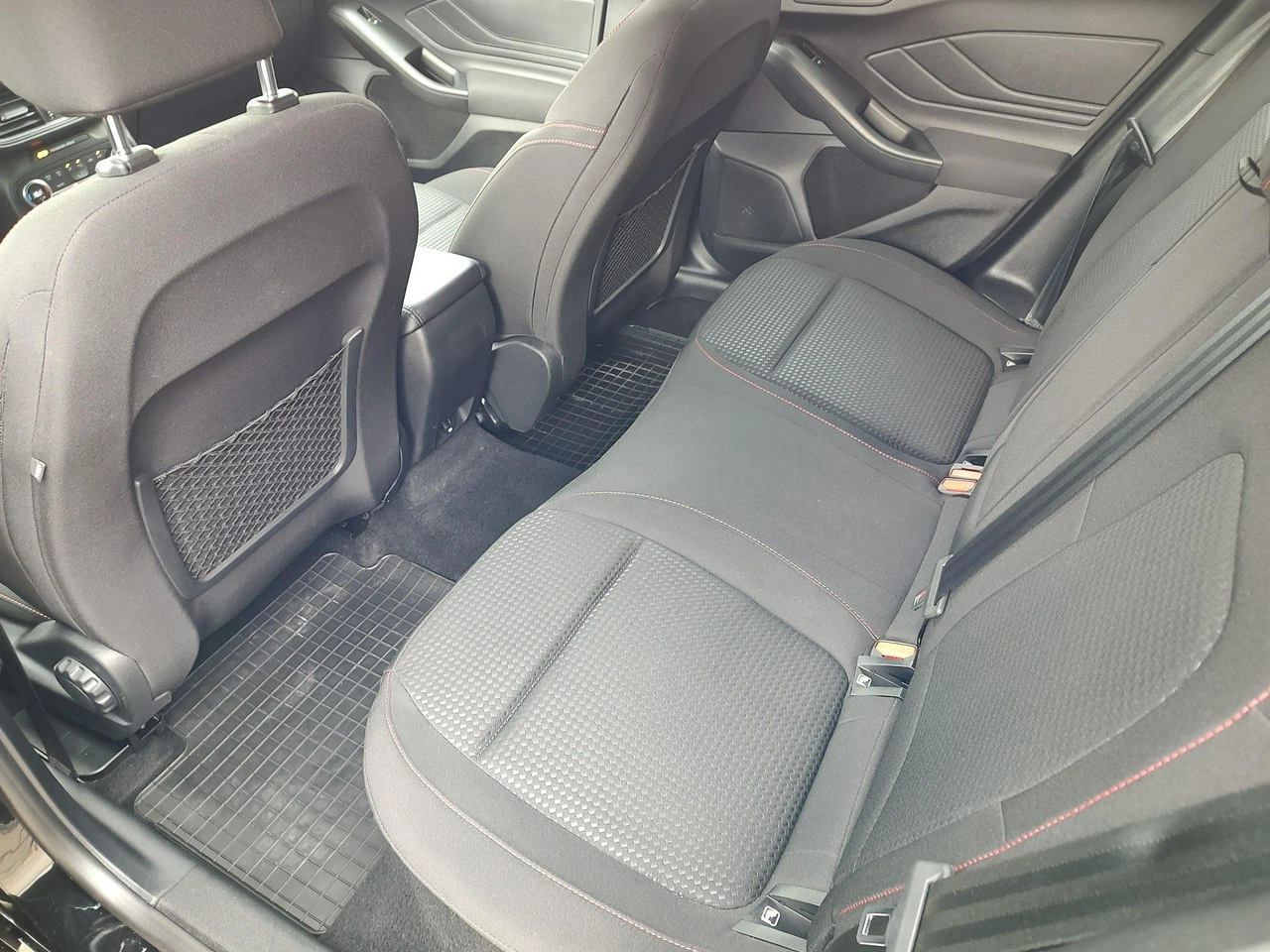 Ford Focus - Zdjęcie 22