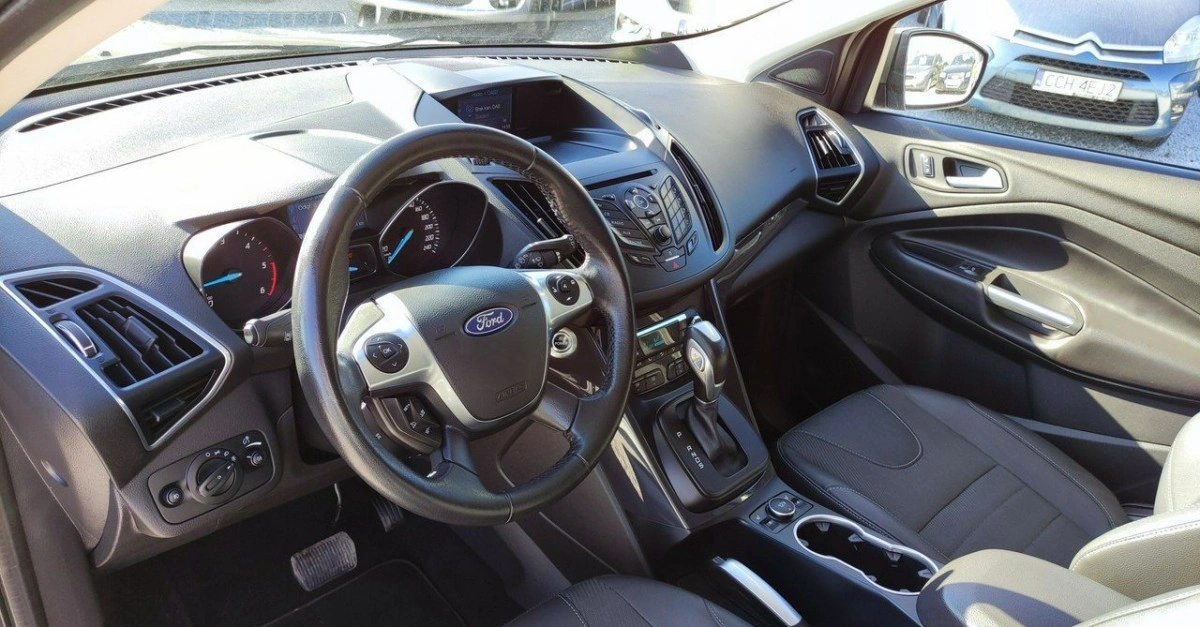 Ford Kuga - Zdjęcie 26