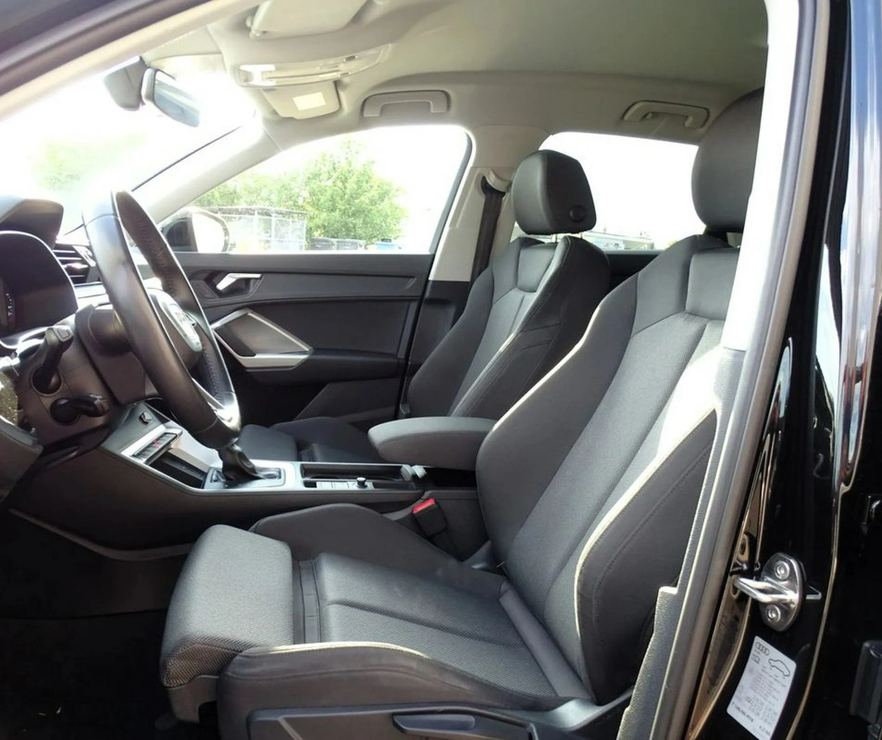 Audi Q3 - Zdjęcie 16