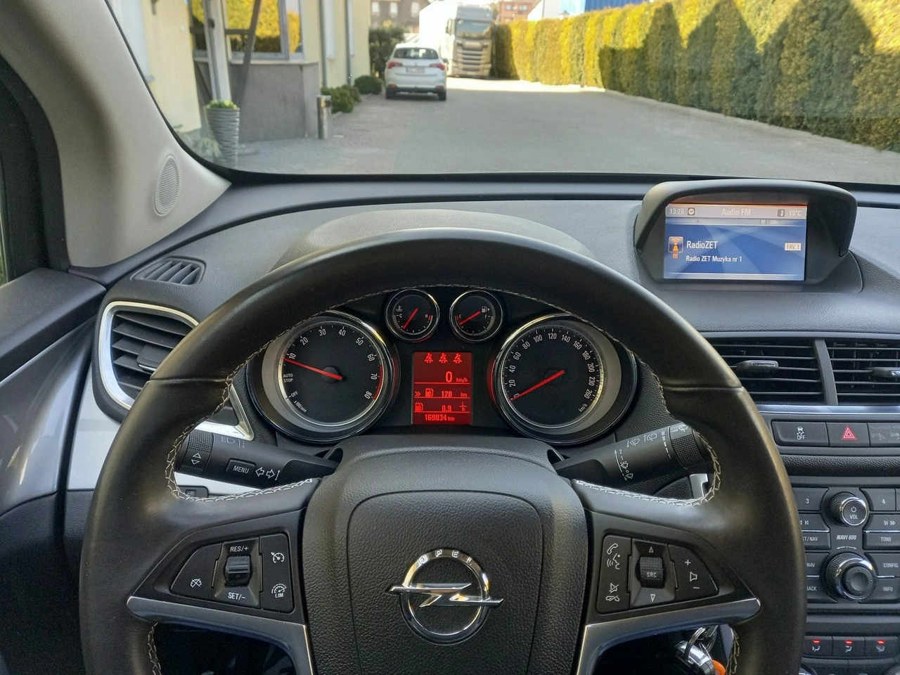 Opel Mokka - Zdjęcie 30