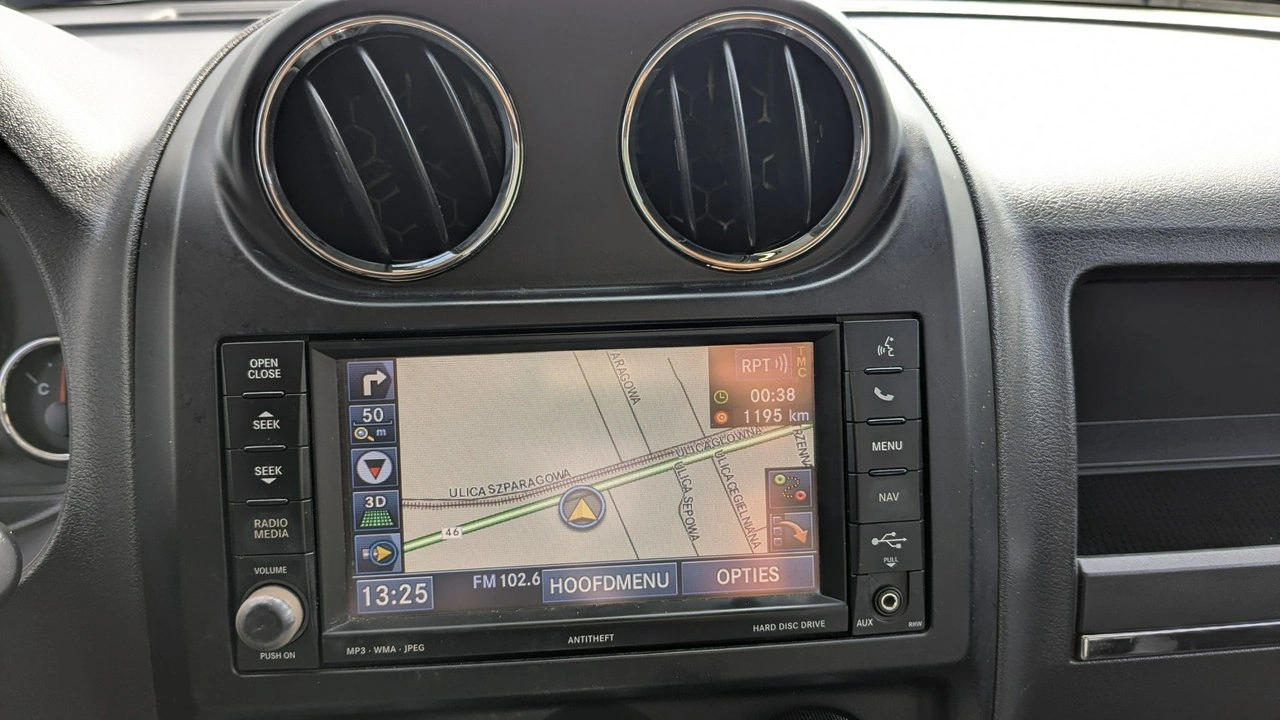 Jeep Compass - Zdjęcie 24