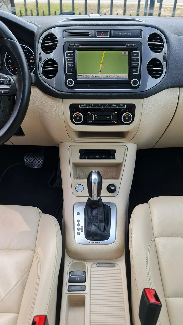 Volkswagen Tiguan - Zdjęcie 20