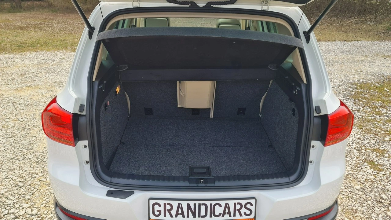 Volkswagen Tiguan - Zdjęcie 32