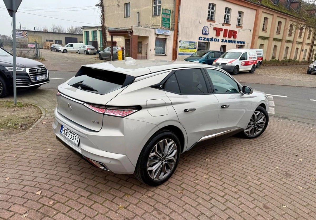 DS Automobiles DS 4 - Zdjęcie 4