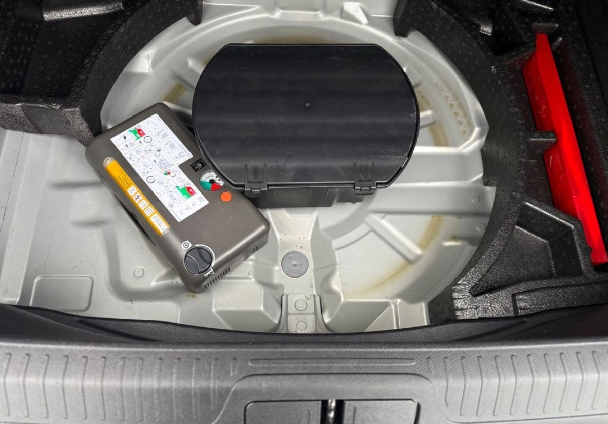 DS Automobiles DS 4 - Zdjęcie 18