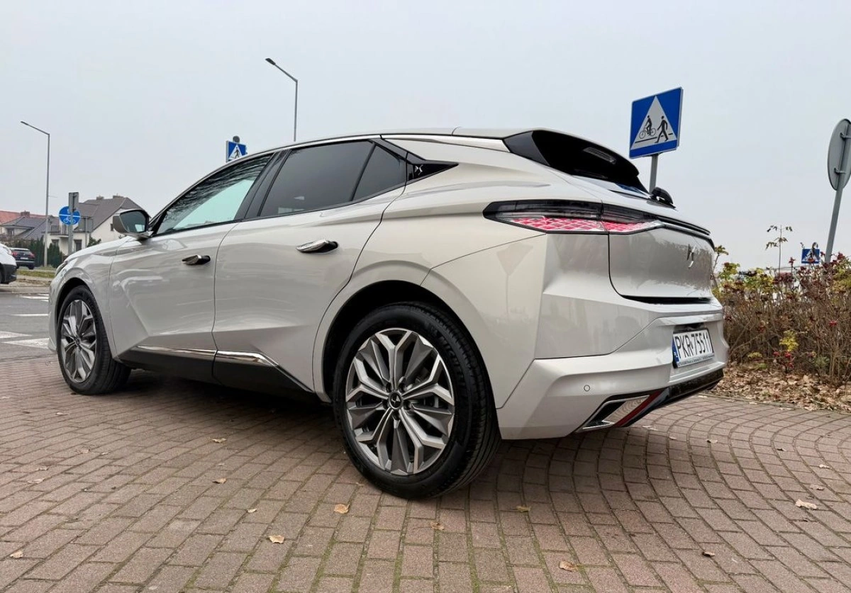 DS Automobiles DS 4 - Zdjęcie 28