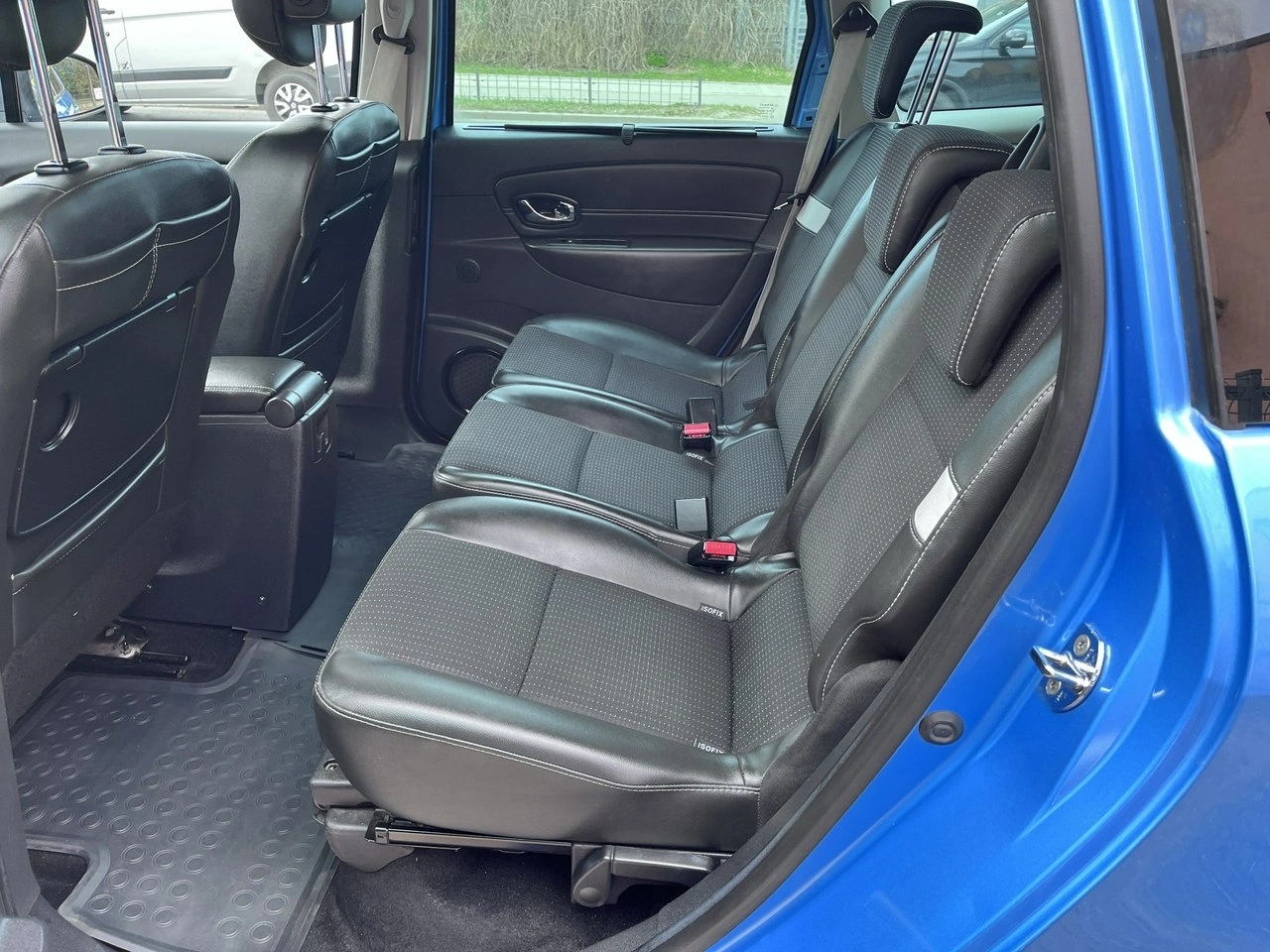 Renault Grand Scenic - Zdjęcie 25