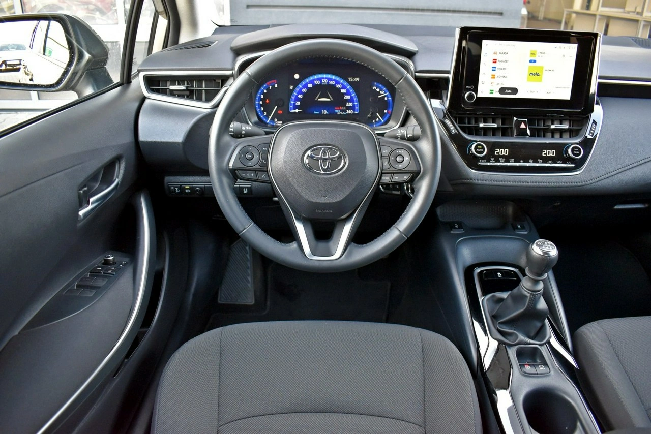 Toyota Corolla - Zdjęcie 12