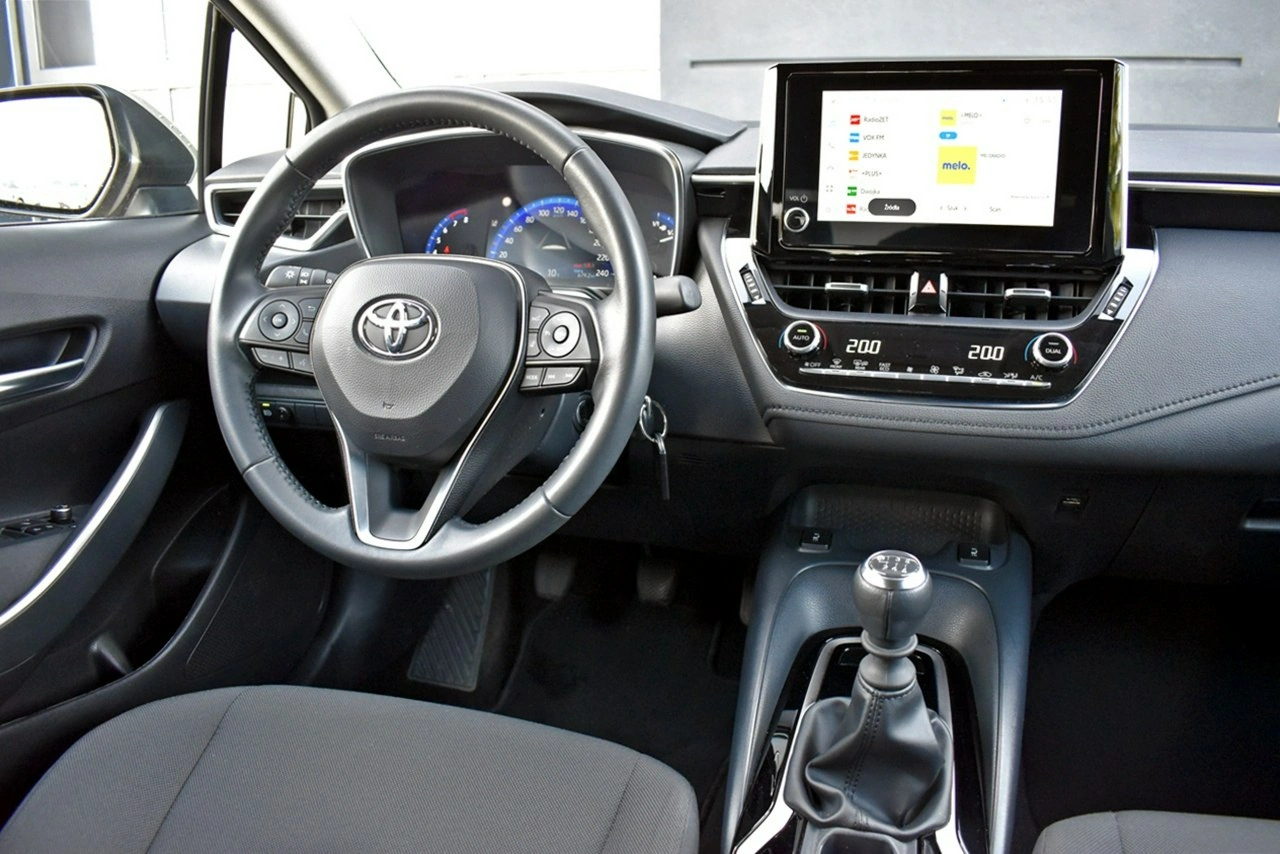 Toyota Corolla - Zdjęcie 17