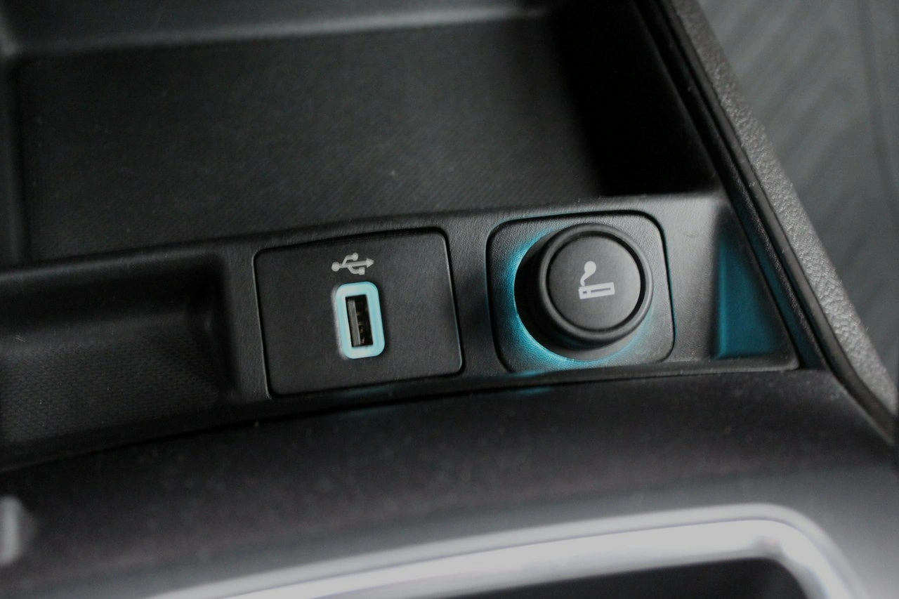 Ford Mondeo SW - Zdjęcie 20