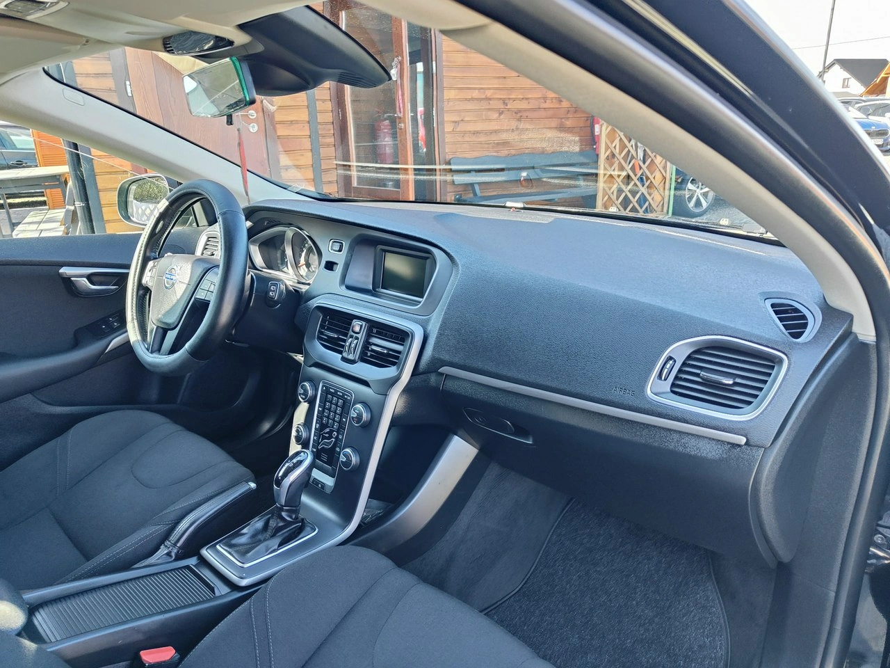 Volvo V40 - Zdjęcie 20