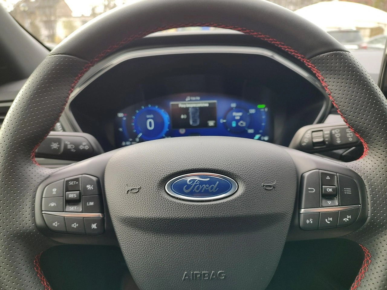 Ford Kuga - Zdjęcie 9