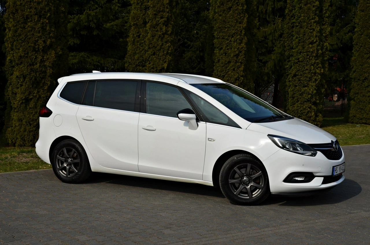 Opel Zafira - Zdjęcie 13