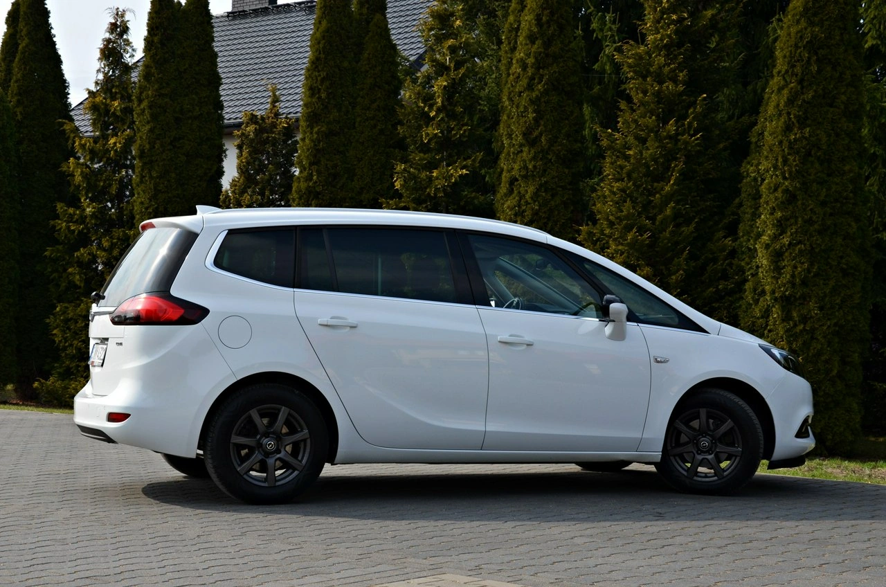 Opel Zafira - Zdjęcie 26