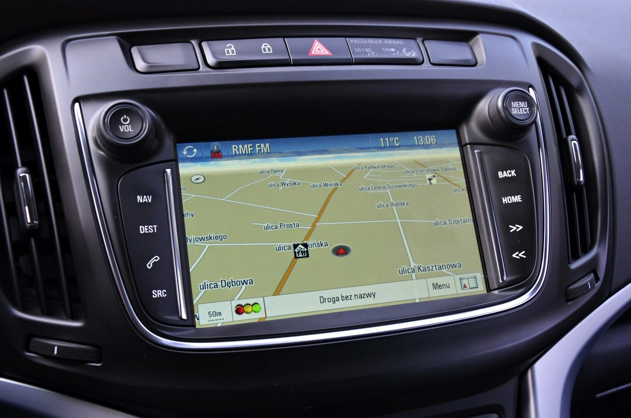 Opel Zafira - Zdjęcie 41