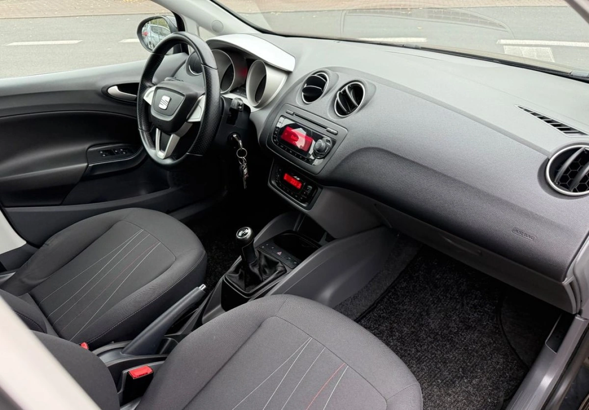 Seat Ibiza - Zdjęcie 9