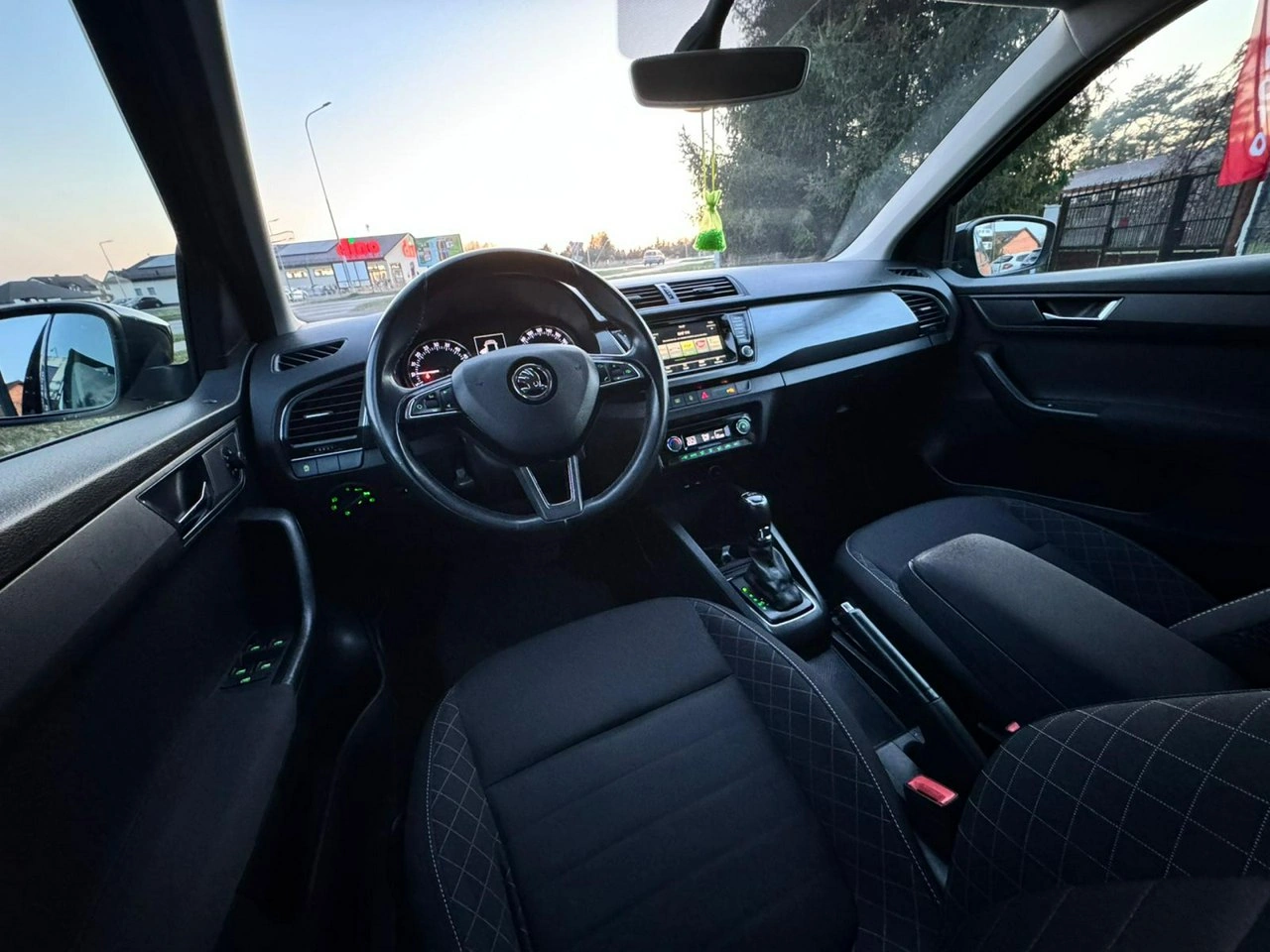 Skoda Fabia - Zdjęcie 23