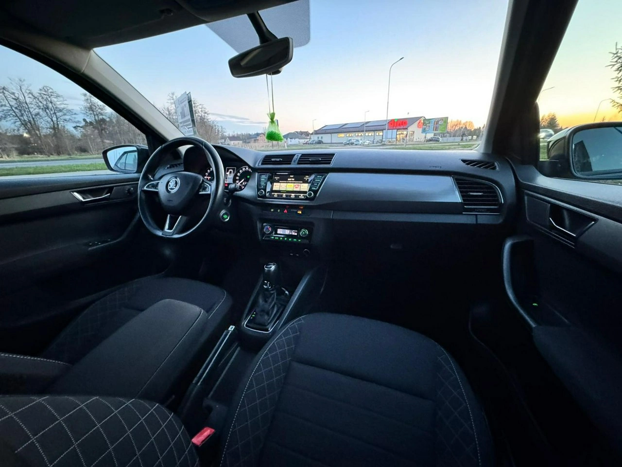 Skoda Fabia - Zdjęcie 24