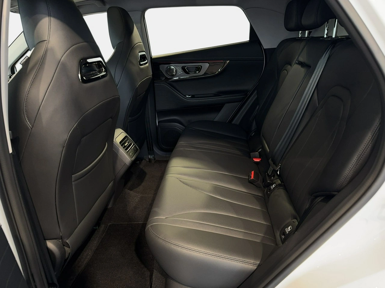 Omoda 5 - Zdjęcie 13