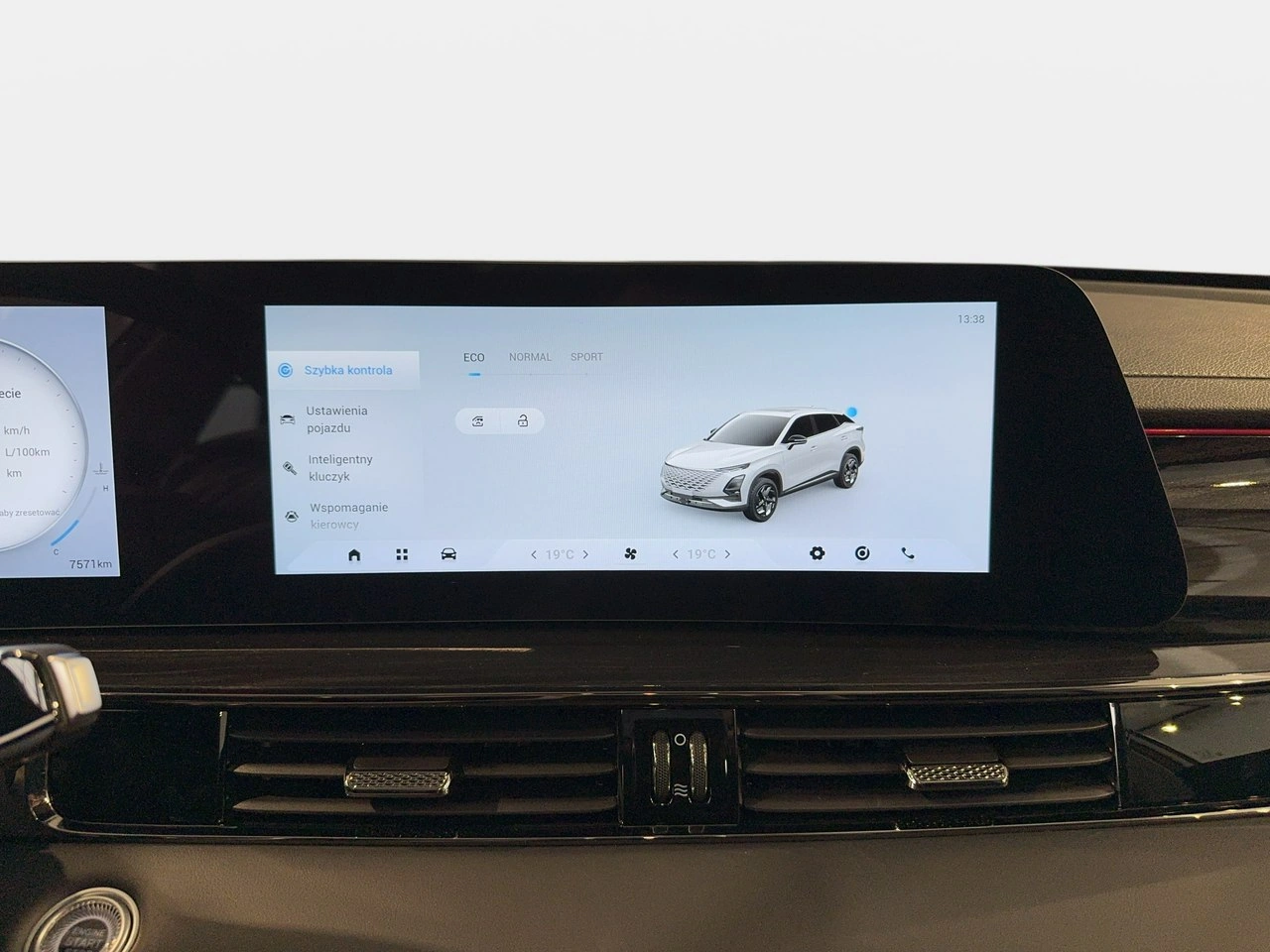 Omoda 5 - Zdjęcie 24