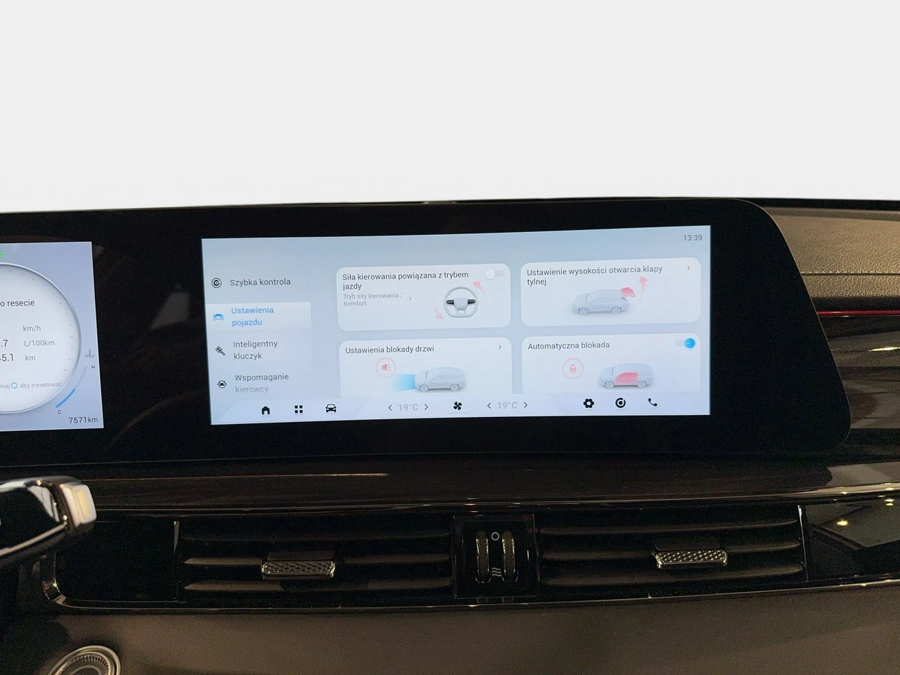 Omoda 5 - Zdjęcie 25