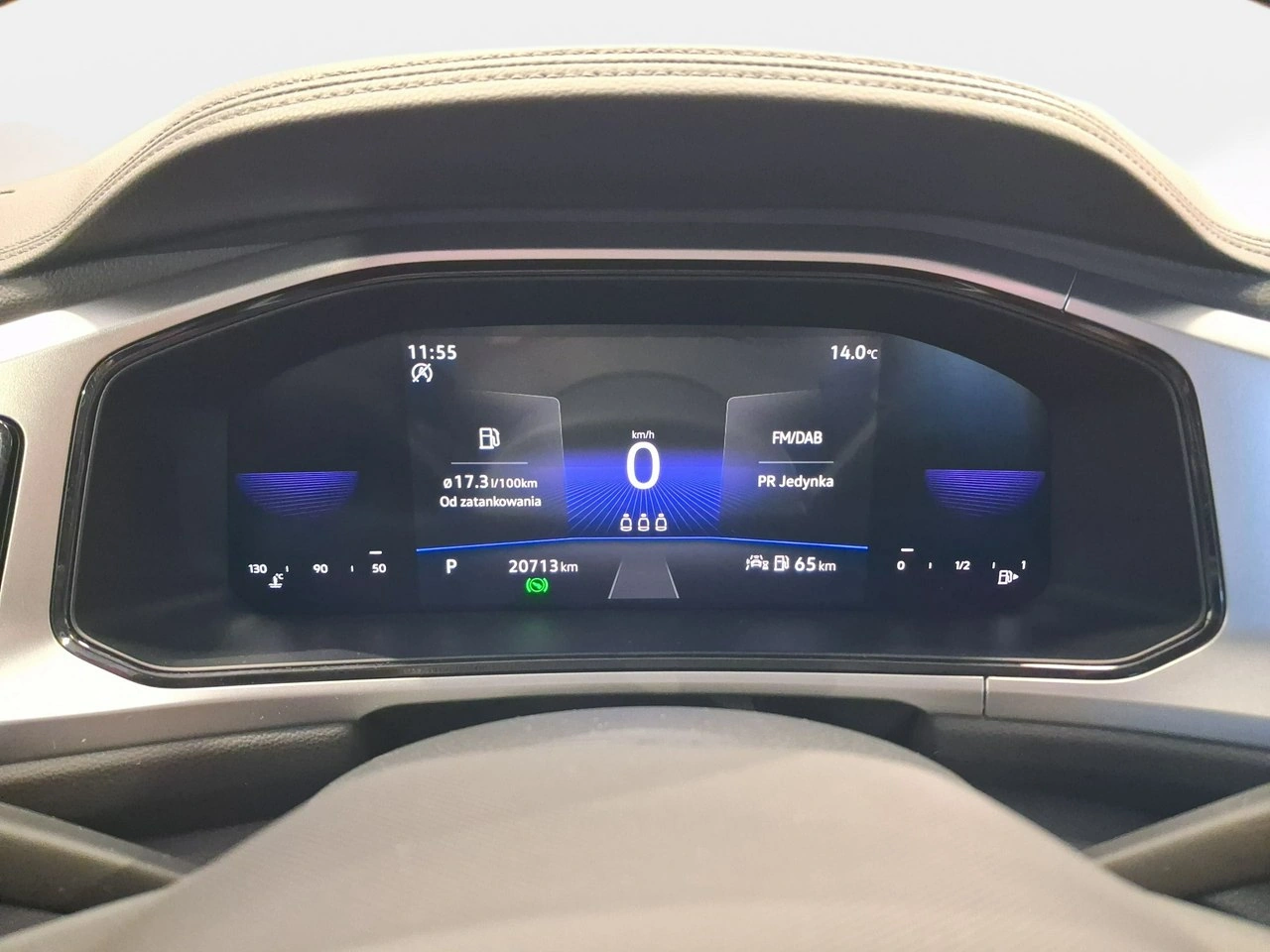 Volkswagen T-Roc - Zdjęcie 17