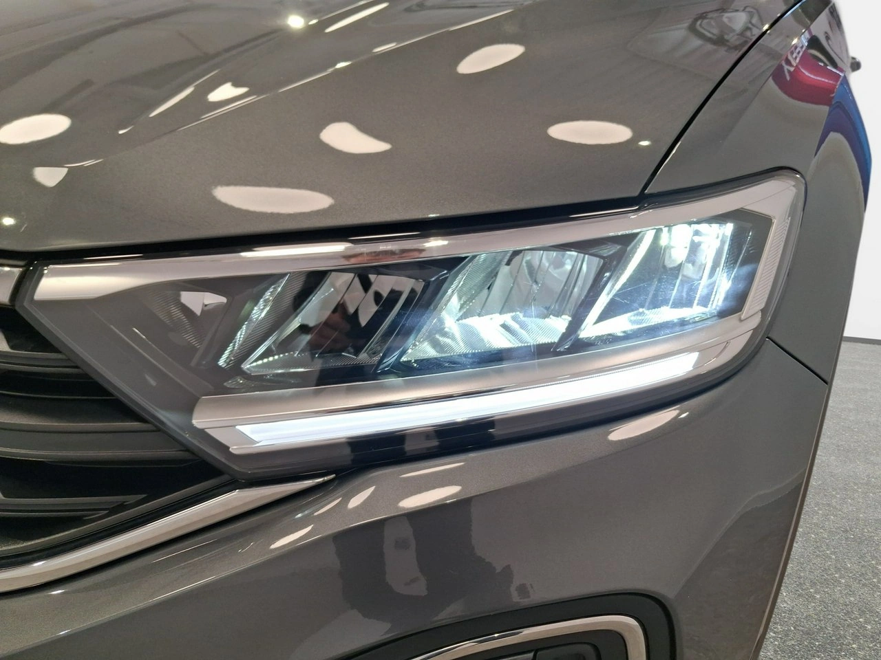 Volkswagen T-Roc - Zdjęcie 8