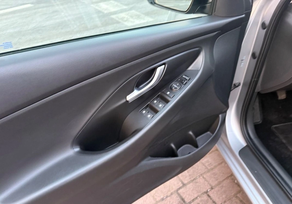 Hyundai i30 - Zdjęcie 15